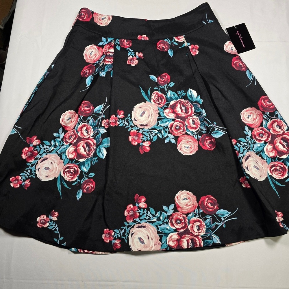 Heart Soul Womens Skirt 5 Black Floral Pleated A-Line Pink Red Roses NWT